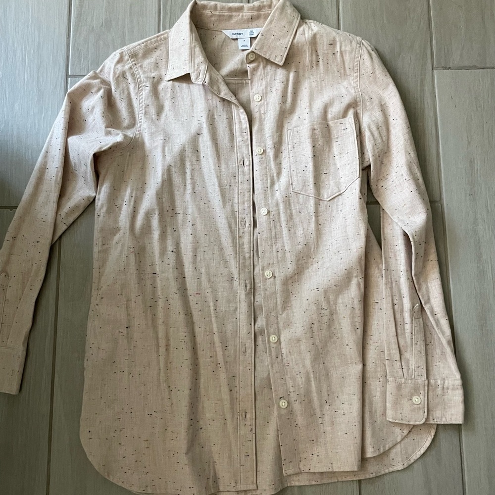 Speckled button down top🌾